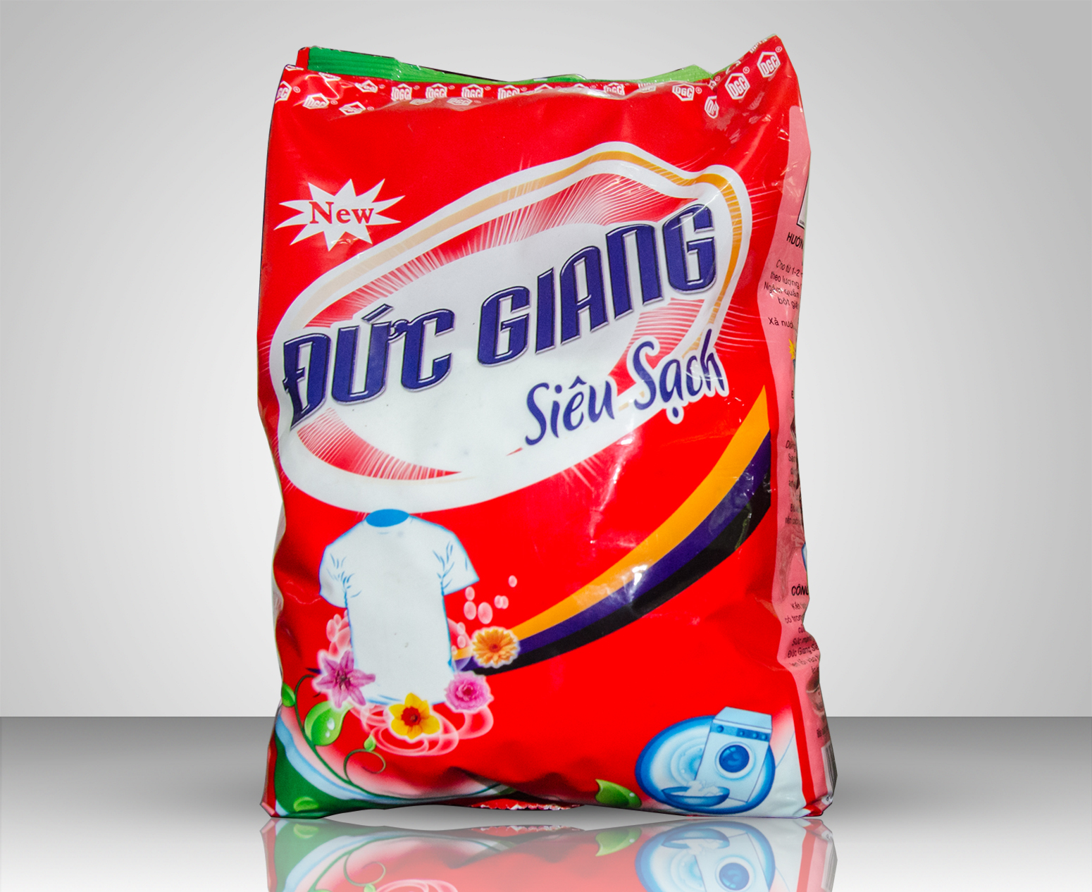 Bột giặt Đức Giang 700g