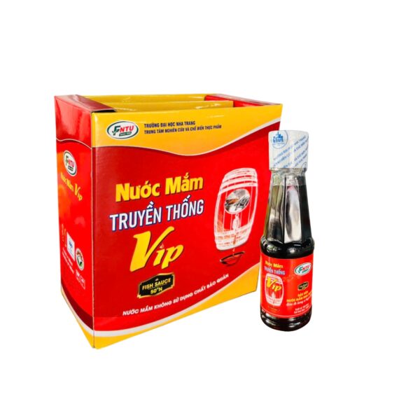 Nước mắm Vip Đại học Nha Trang (hộp 8 chai)